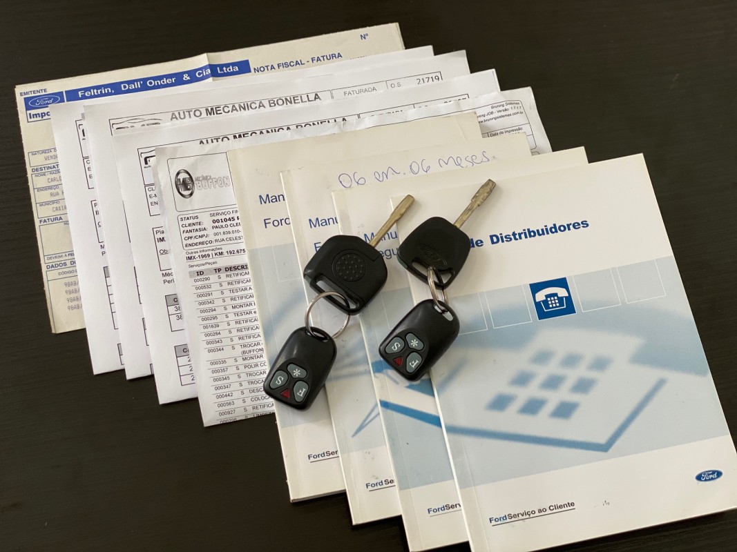 FOCUS 1.6 8V FLEX 4P MANUAL - 2006 - CAXIAS DO SUL