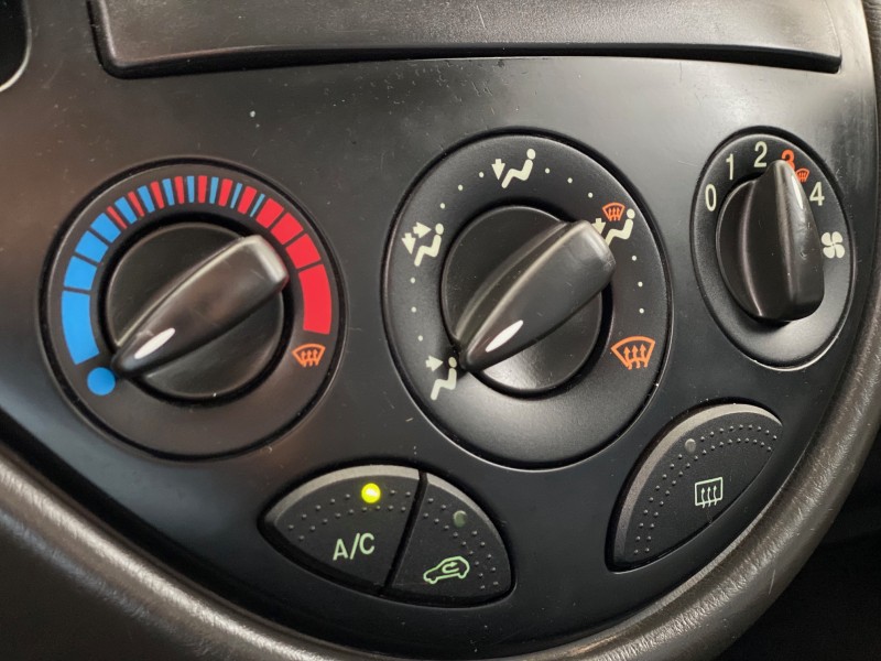 FOCUS 1.6 8V FLEX 4P MANUAL - 2006 - CAXIAS DO SUL