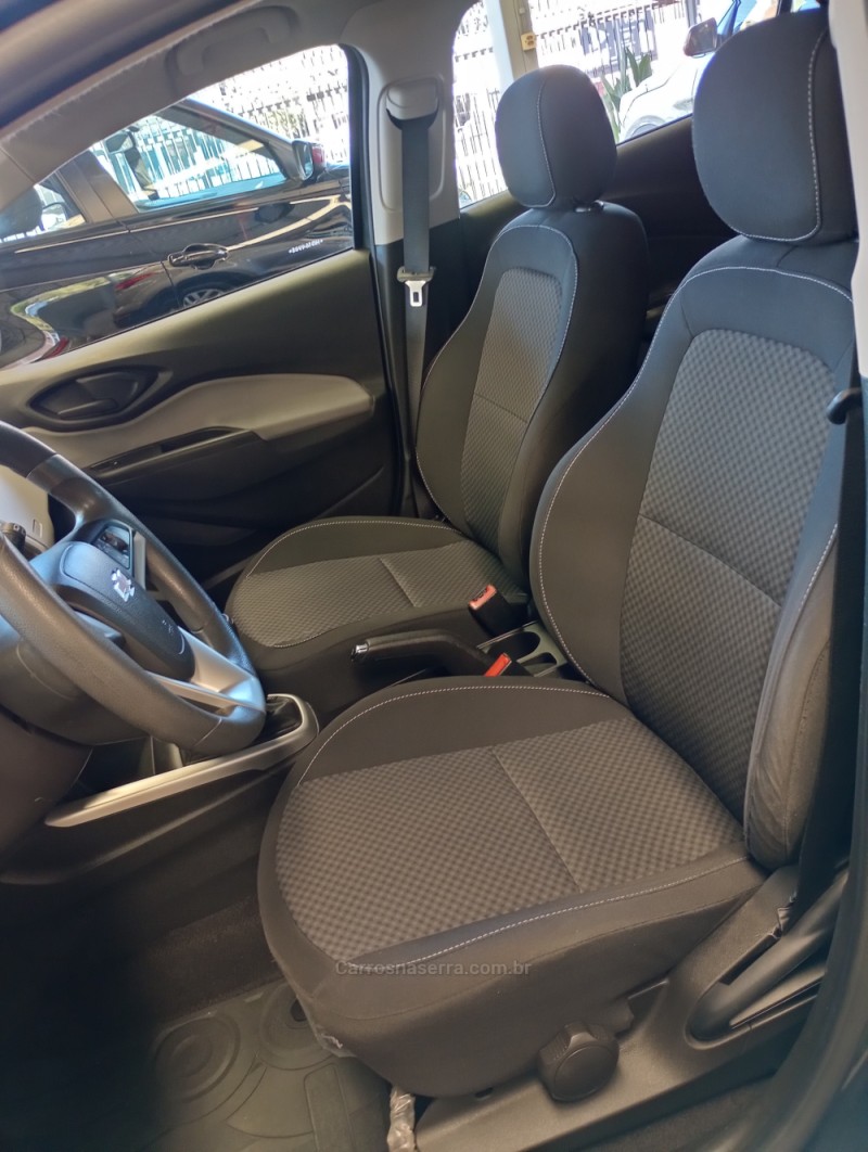 ONIX 1.0 MPFI LT 8V FLEX 4P MANUAL - 2017 - CAXIAS DO SUL