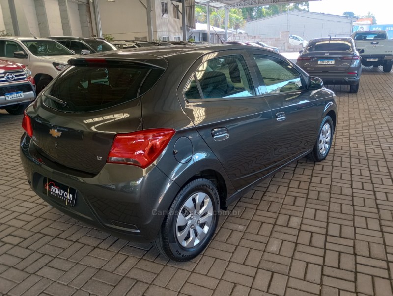 ONIX 1.0 MPFI LT 8V FLEX 4P MANUAL - 2017 - CAXIAS DO SUL