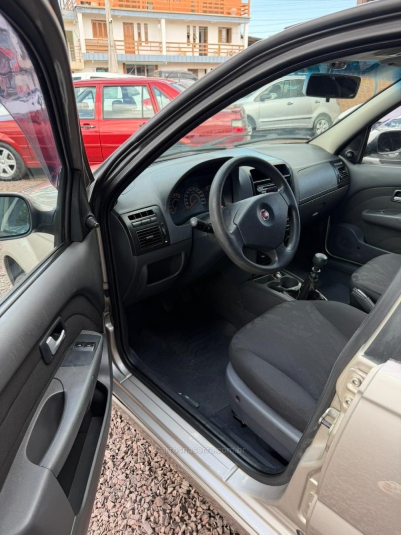 SIENA 1.0 MPI EL 8V FLEX 4P MANUAL - 2010 - LAJEADO