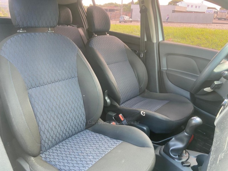 SANDERO 1.6 EXPRESSION 8V FLEX 4P MANUAL - 2016 - DOIS IRMãOS