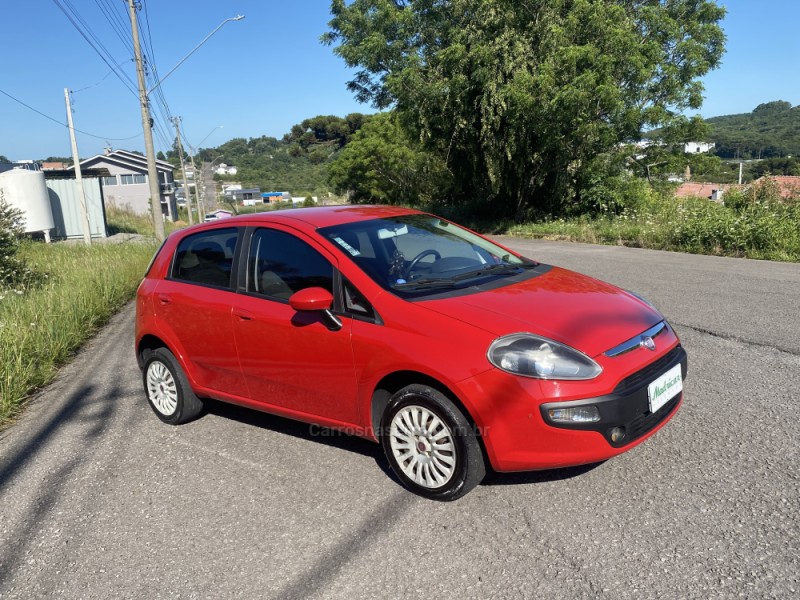 PUNTO 1.4 ATTRACTIVE 8V FLEX 4P MANUAL - 2014 - FLORES DA CUNHA