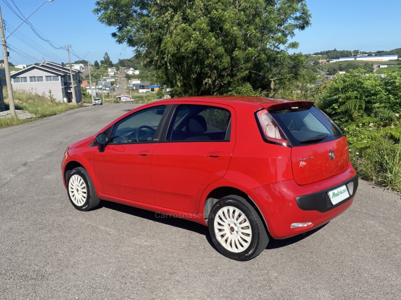 PUNTO 1.4 ATTRACTIVE 8V FLEX 4P MANUAL - 2014 - FLORES DA CUNHA