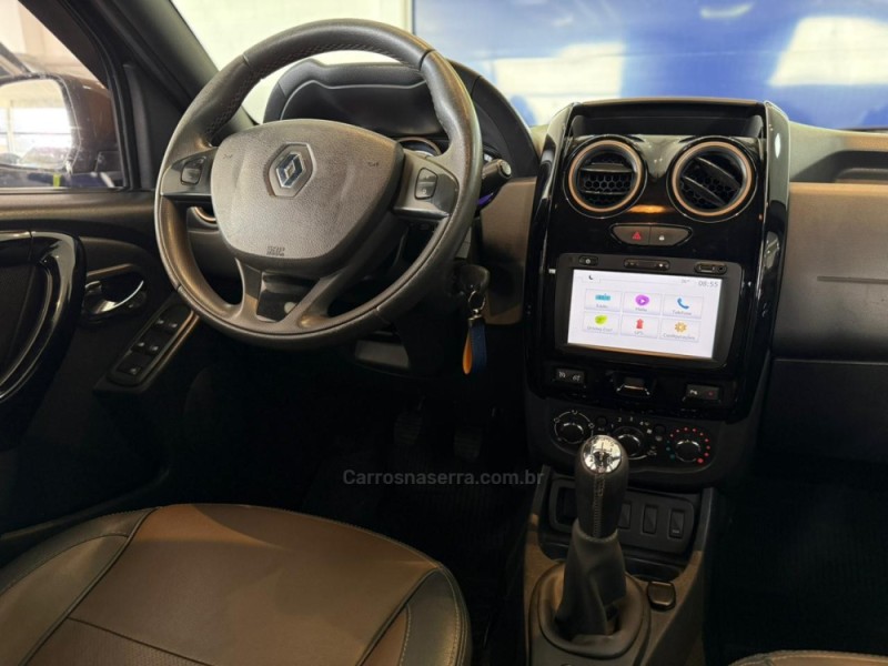 DUSTER 1.6 DYNAMIQUE 4X2 16V FLEX 4P MANUAL - 2016 - SãO LEOPOLDO