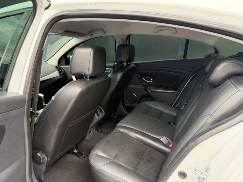 FLUENCE 2.0 DYNAMIQUE 16V FLEX 4P AUTOMÁTICO - 2013 - ESTâNCIA VELHA