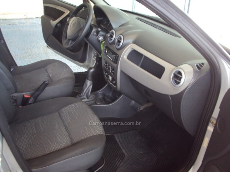 SANDERO 1.0 EXPRESSION 16V FLEX 4P MANUAL - 2011 - CAXIAS DO SUL