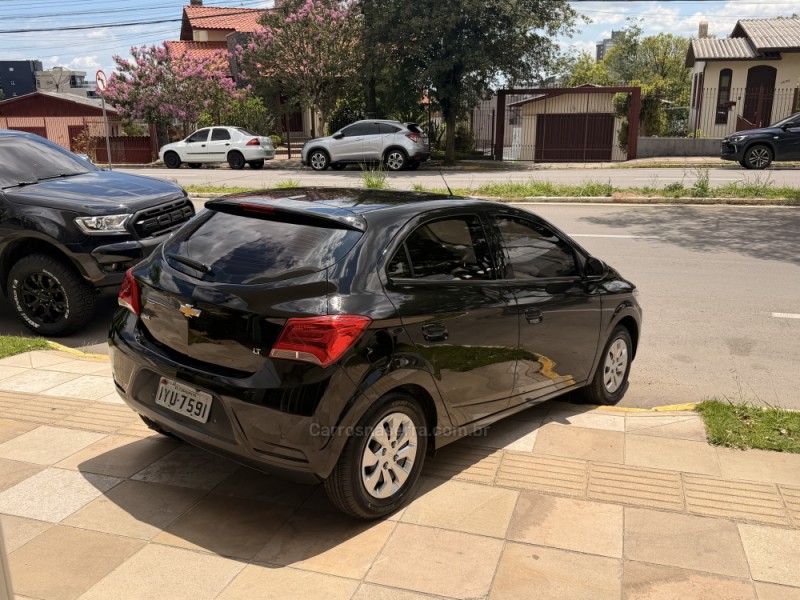ONIX 1.0 LT PLUS 8V FLEX 4P MANUAL - 2019 - FARROUPILHA
