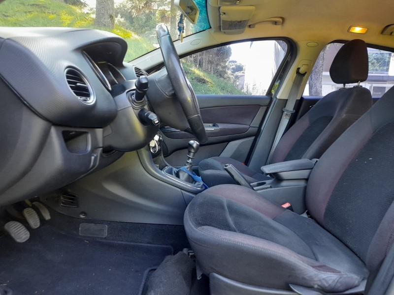 BRAVO 1.8 ABSOLUTE 16V FLEX 4P MANUAL - 2011 - FARROUPILHA