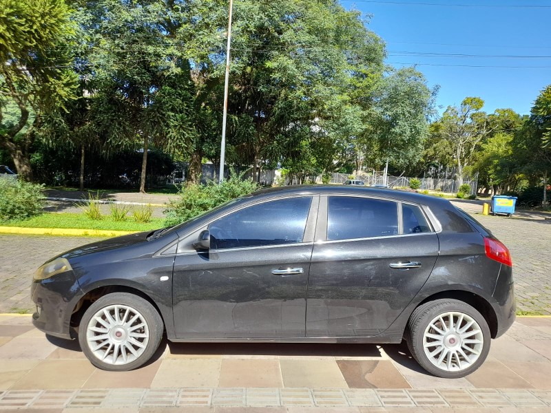 BRAVO 1.8 ABSOLUTE 16V FLEX 4P MANUAL - 2011 - FARROUPILHA
