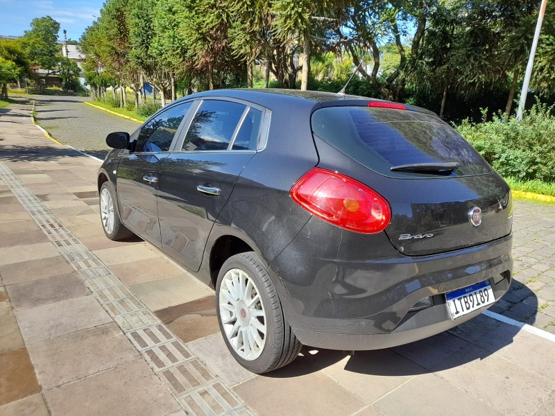 BRAVO 1.8 ABSOLUTE 16V FLEX 4P MANUAL - 2011 - FARROUPILHA