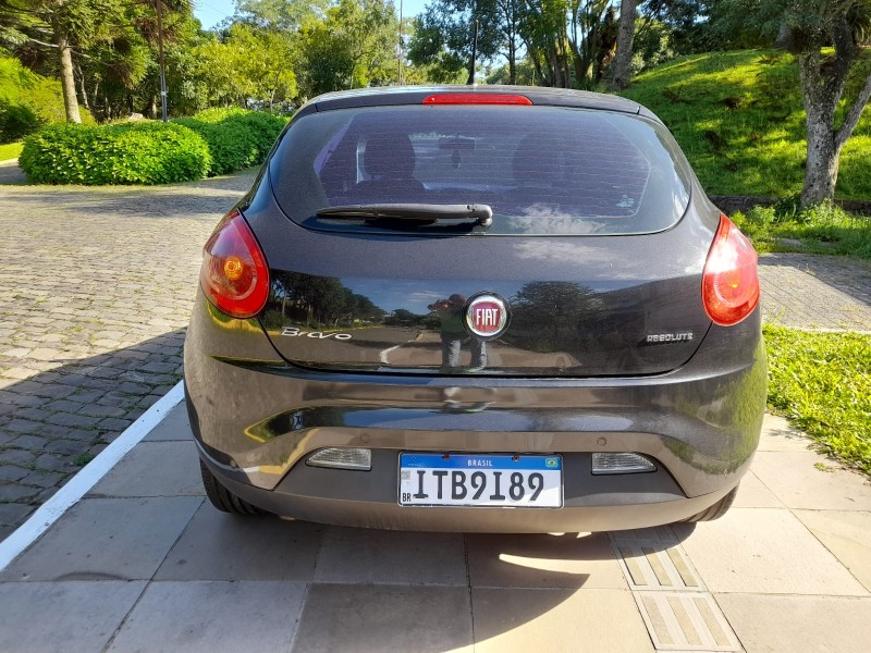 BRAVO 1.8 ABSOLUTE 16V FLEX 4P MANUAL - 2011 - FARROUPILHA