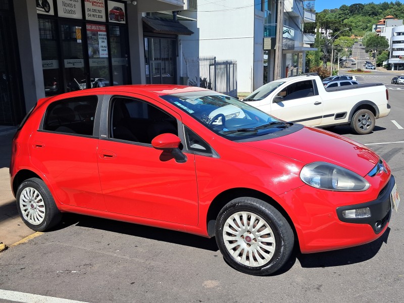 PUNTO 1.4 ATTRACTIVE 8V FLEX 4P MANUAL - 2014 - FLORES DA CUNHA