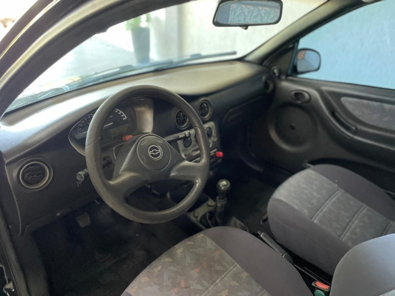 CELTA 1.0 MPFI SUPER 8V GASOLINA 2P MANUAL - 2002 - BOM PRINCíPIO