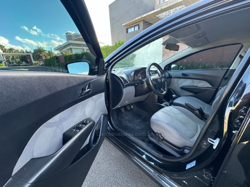 HB20S 1.0 COMFORT PLUS 12V FLEX 4P MANUAL - 2014 - SãO LEOPOLDO