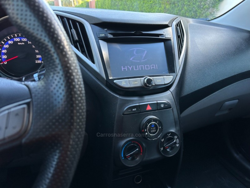 HB20S 1.0 COMFORT PLUS 12V FLEX 4P MANUAL - 2014 - SãO LEOPOLDO