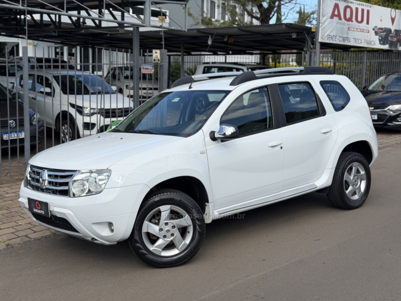 DUSTER 1.6 DYNAMIQUE 4X2 16V FLEX 4P MANUAL - 2015 - NOVA PRATA