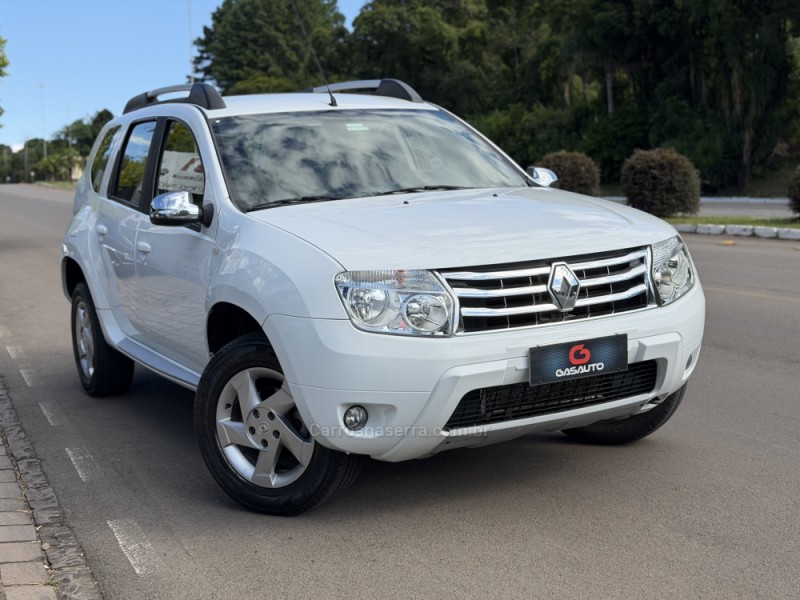 DUSTER 1.6 DYNAMIQUE 4X2 16V FLEX 4P MANUAL - 2015 - NOVA PRATA