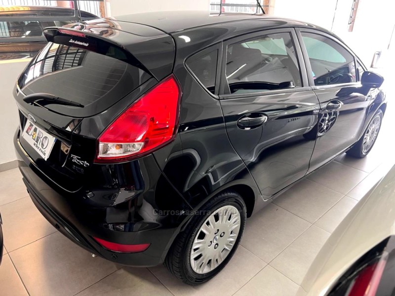 FIESTA 1.6 SE HATCH 16V FLEX 4P MANUAL - 2019 - CARLOS BARBOSA