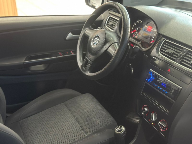 FOX 1.6 MI ITREND 8V FLEX 4P MANUAL - 2013 - CAXIAS DO SUL