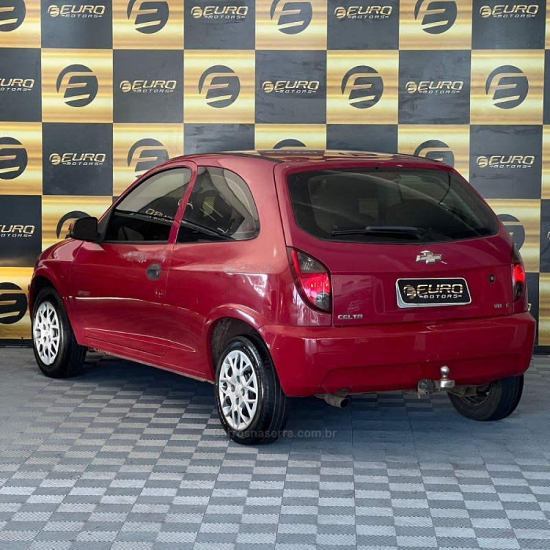 CELTA 1.0 MPFI LIFE 8V FLEX 2P MANUAL - 2011 - PORTãO