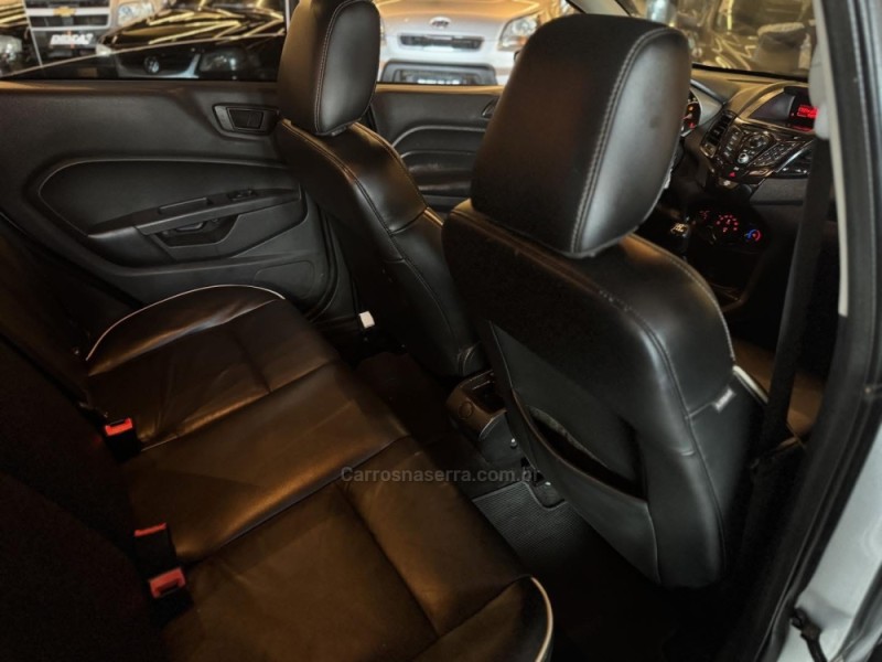 FIESTA 1.6 SE SEDAN 16V FLEX 4P MANUAL - 2011 - NOVO HAMBURGO