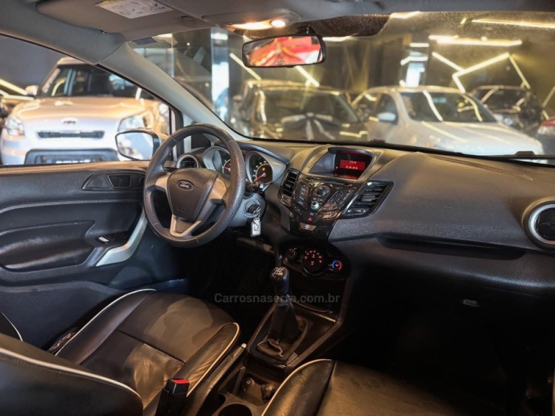 FIESTA 1.6 SE SEDAN 16V FLEX 4P MANUAL - 2011 - NOVO HAMBURGO
