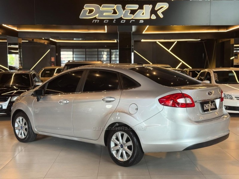 FIESTA 1.6 SE SEDAN 16V FLEX 4P MANUAL - 2011 - NOVO HAMBURGO