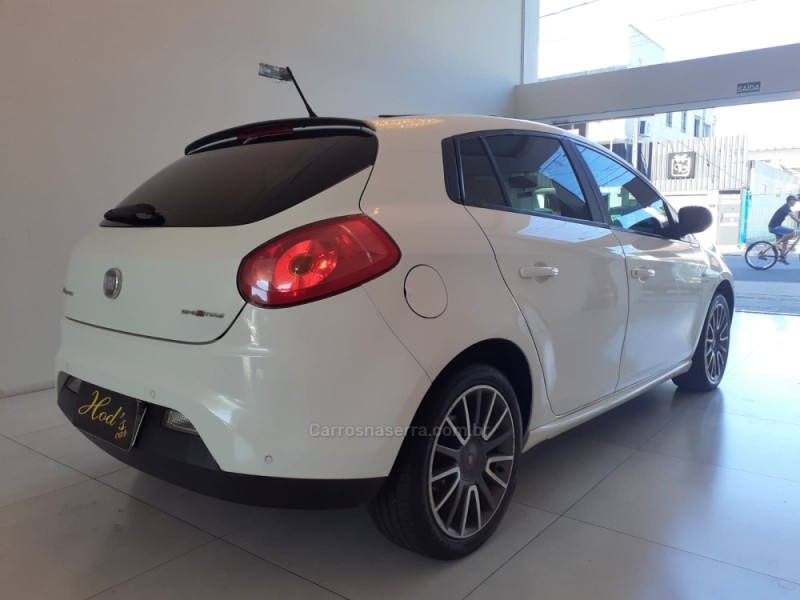 BRAVO 1.8 SPORTING 16V FLEX 4P AUTOMATIZADO - 2013 - CANELA