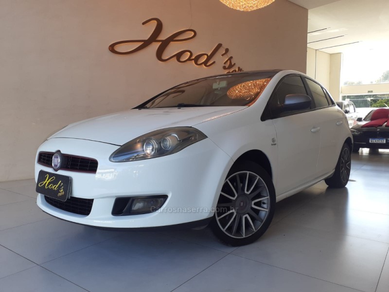 bravo 1.8 sporting 16v flex 4p automatizado 2013 canela