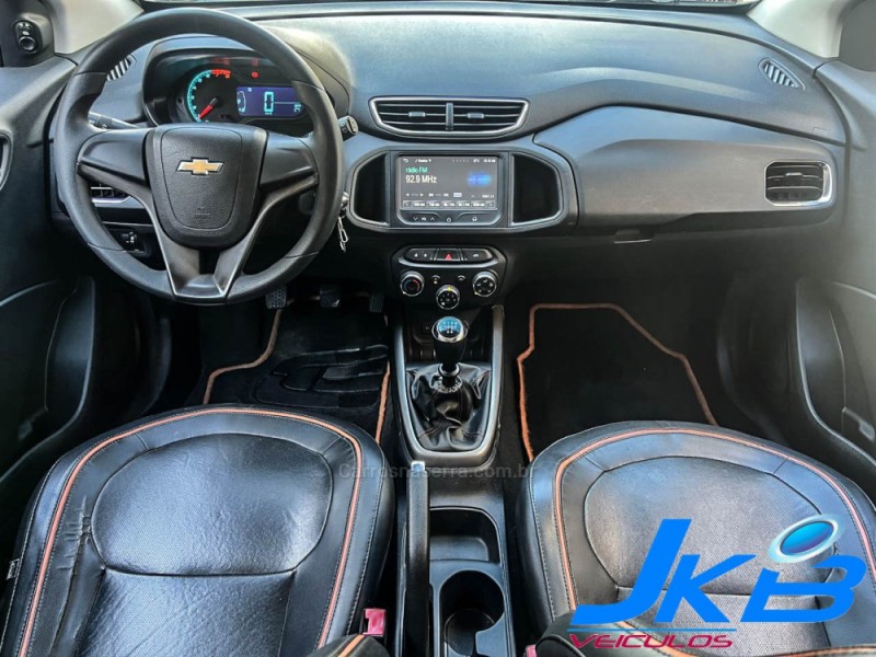 ONIX 1.4 MPFI LTZ 8V FLEX 4P MANUAL - 2014 - NOVO HAMBURGO