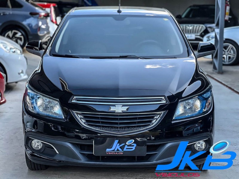 ONIX 1.4 MPFI LTZ 8V FLEX 4P MANUAL - 2014 - NOVO HAMBURGO