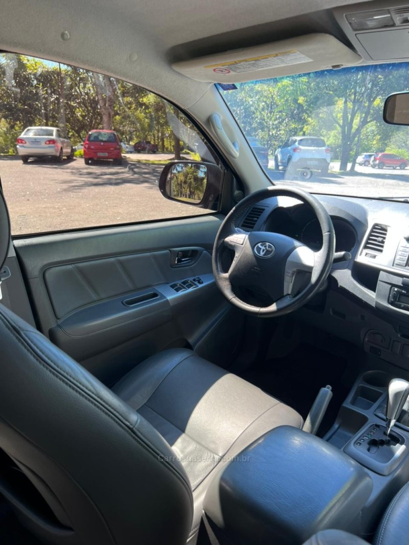 HILUX 2.7 SRV 4X4 CD 16V FLEX 4P AUTOMÁTICO - 2013 - FARROUPILHA