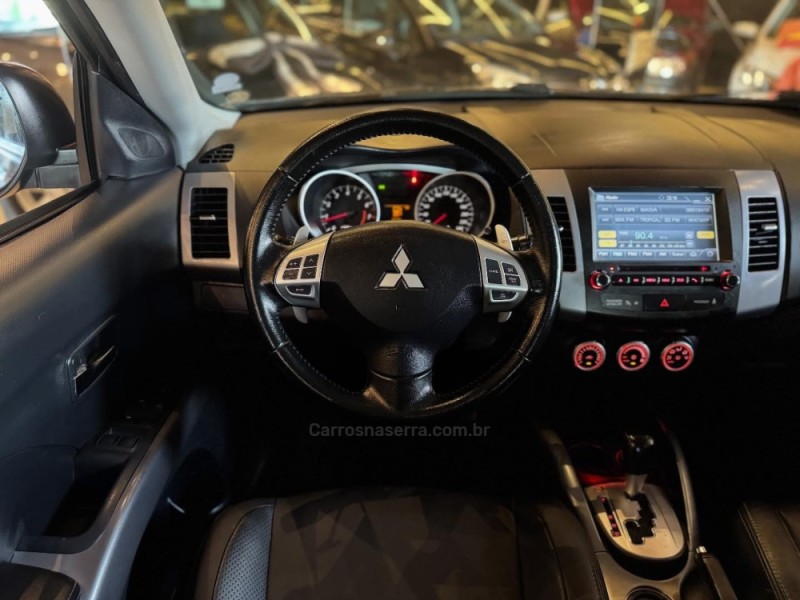 OUTLANDER 2.0 16V GASOLINA 4P AUTOMÁTICO - 2013 - NOVO HAMBURGO