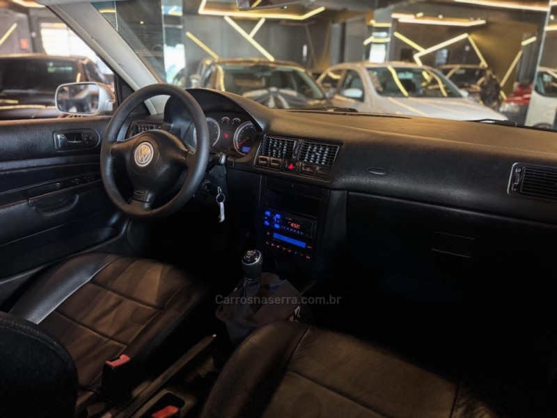 GOLF 1.6 MI GENERATION 8V GASOLINA 4P MANUAL - 2005 - NOVO HAMBURGO