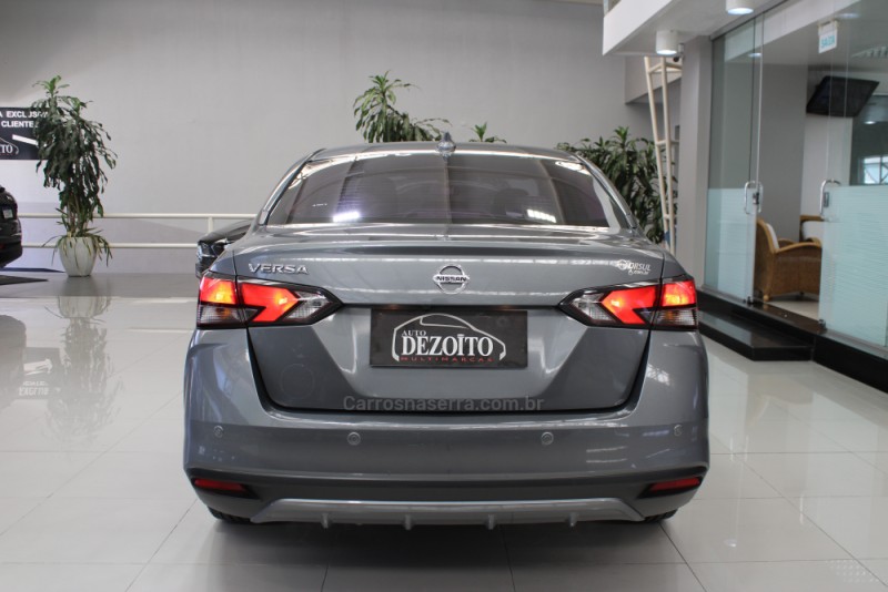 VERSA 1.6 EXCLUSIVE 16V FLEX 4P AUTOMÁTICO - 2022 - CAXIAS DO SUL