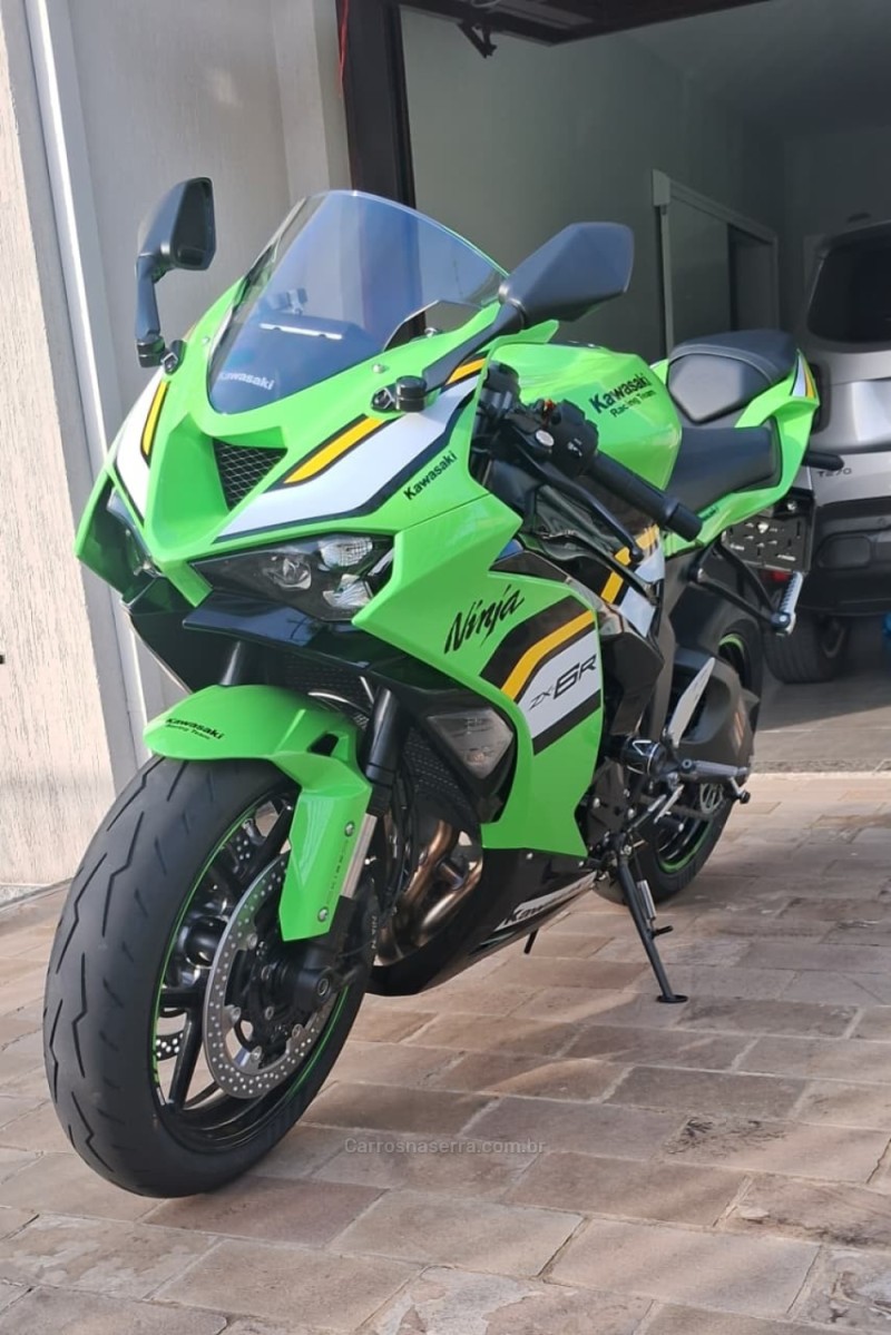 ninja zx 6r 636  2025 vacaria