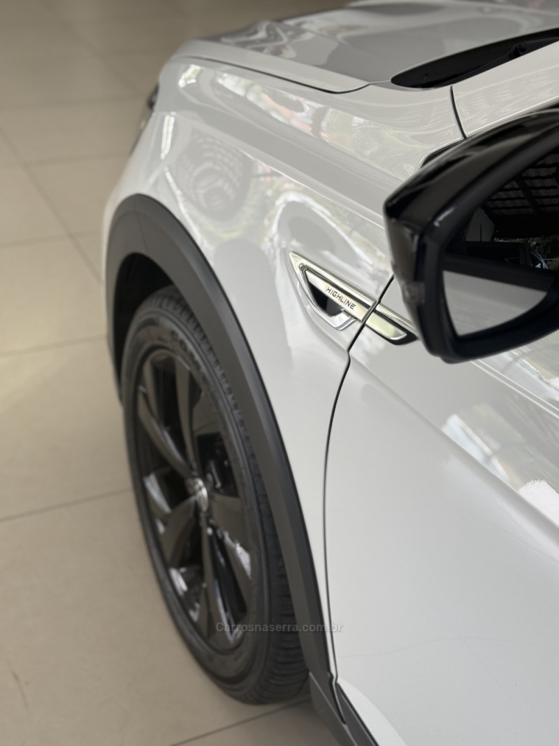 NIVUS 1.0 200 TSI HIGHLINE LAUNCHING EDITION TOTAL FLEX 4P AUTOMÁTICO - 2021 - FARROUPILHA