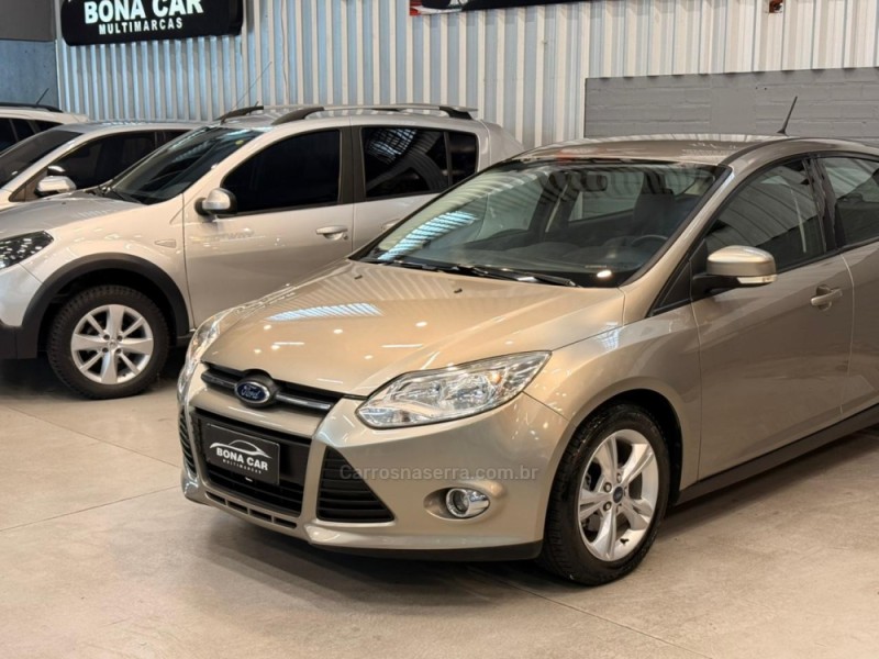 FOCUS 1.6 SE 16V FLEX 4P MANUAL - 2015 - CAXIAS DO SUL