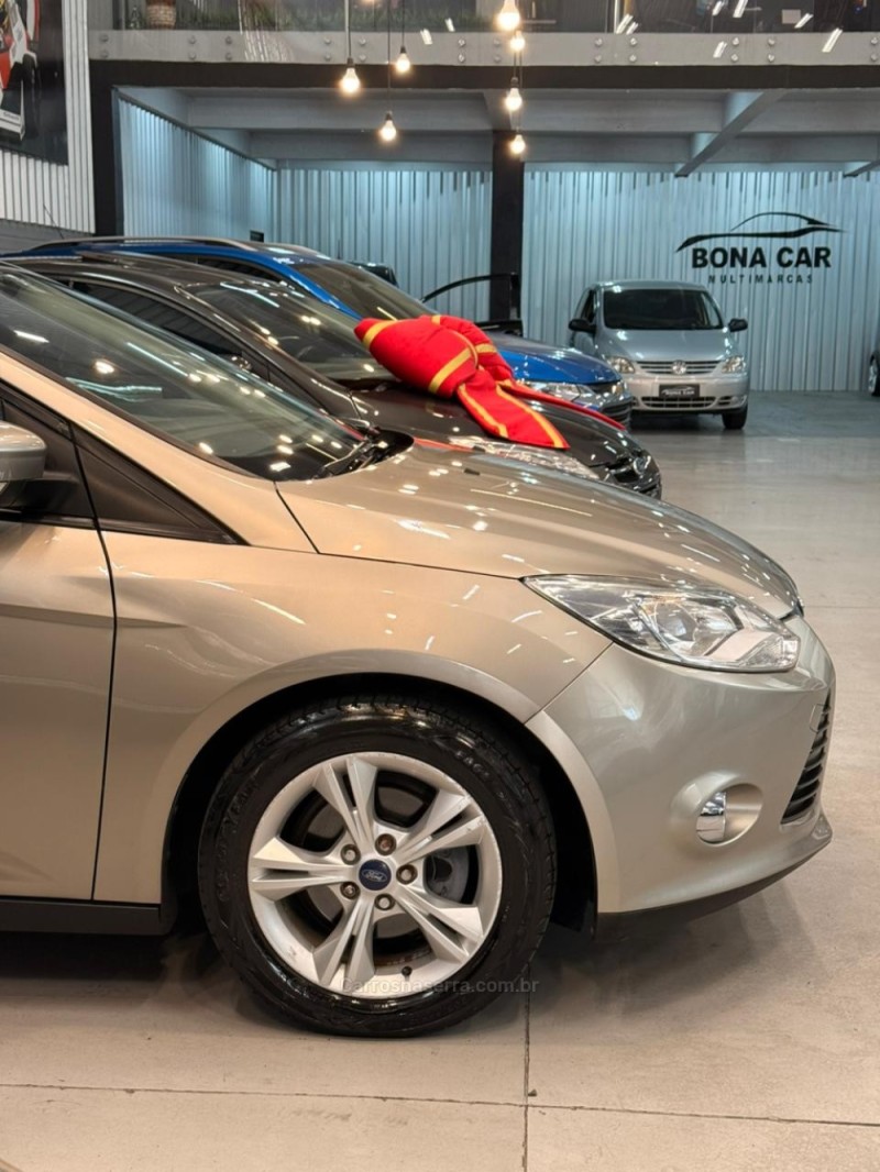 FOCUS 1.6 SE 16V FLEX 4P MANUAL - 2015 - CAXIAS DO SUL