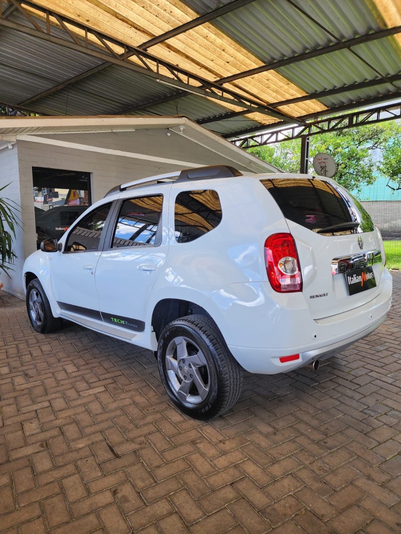 DUSTER 2.0 TECH ROAD II 4X2 16V FLEX 4P AUTOMÁTICO - 2013 - CAXIAS DO SUL