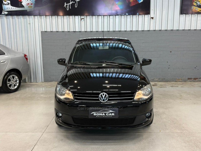 FOX 1.0 MI 8V FLEX 2P MANUAL - 2011 - CAXIAS DO SUL