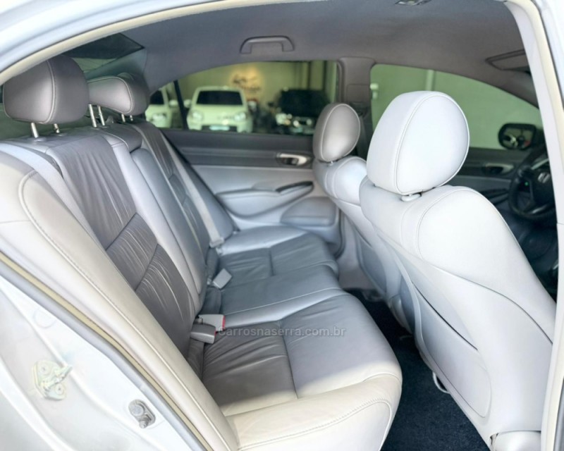 CIVIC 1.8 LXS 16V FLEX 4P MANUAL - 2008 - NOVO HAMBURGO