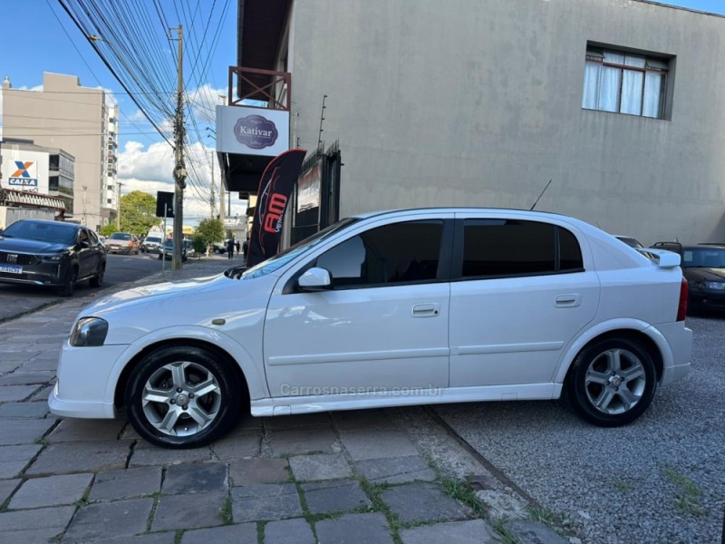 ASTRA 2.0 MPFI 8V GASOLINA 4P MANUAL - 2004 - CAXIAS DO SUL