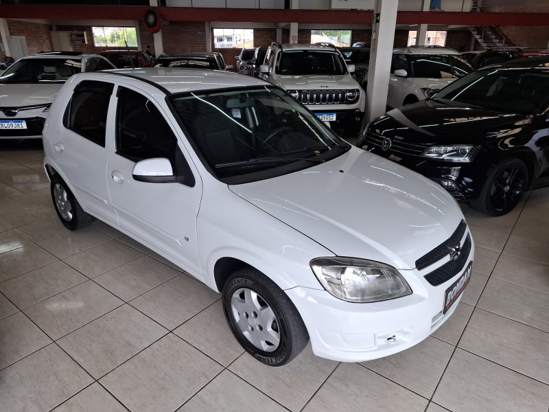CELTA 1.0 MPFI LT 8V FLEX 4P MANUAL - 2012 - FARROUPILHA