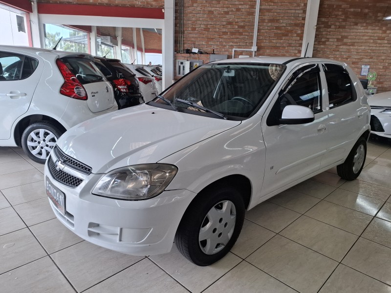 CELTA 1.0 MPFI LT 8V FLEX 4P MANUAL