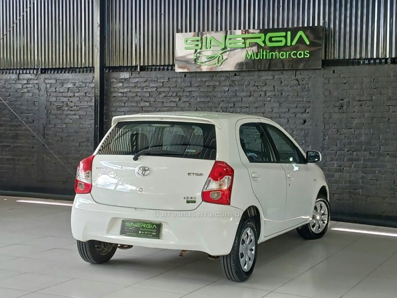 ETIOS 1.3 XS 16V FLEX 4P MANUAL - 2013 - CAXIAS DO SUL