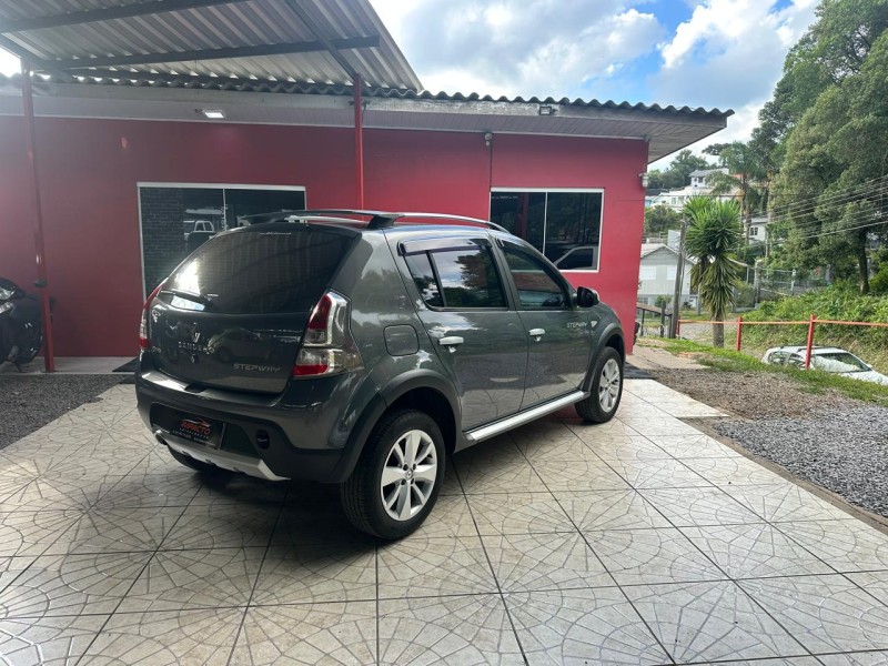 SANDERO 1.6 STEPWAY 16V FLEX 4P AUTOMÁTICO - 2013 - CAXIAS DO SUL