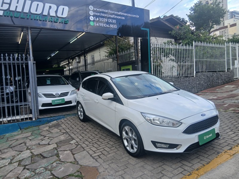 FOCUS 2.0 SE HATCH 16V FLEX 4P AUTO - 2017 - CAXIAS DO SUL