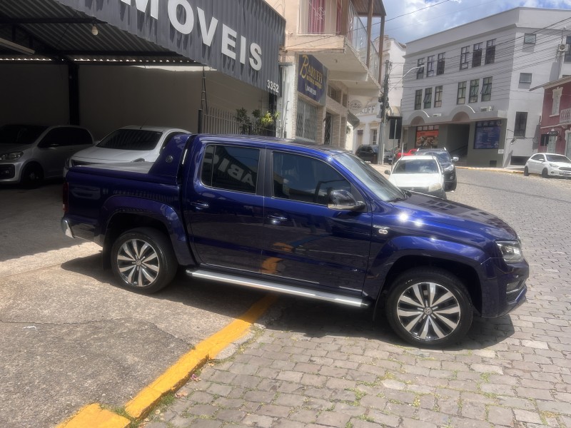 AMAROK 3.0 V6 EXTREME CD DIESEL 4X4 AT 4P AUTOMÁTICO - 2021 - GARIBALDI